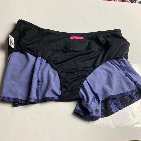 Saucomy Pinnacle Women Running Shorts Purple Black Blended Elastic Waist Medium - Picture 9 of 15
